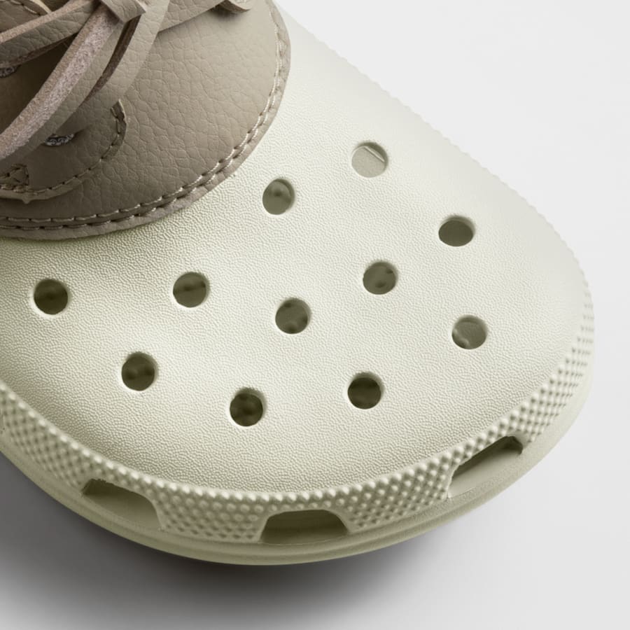 Women / Men Crocs - Classic Boat Shoe